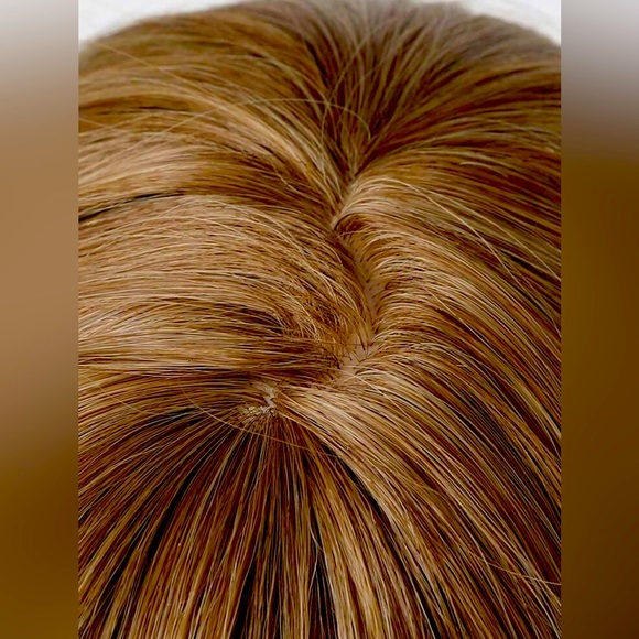 Brown, synthetic, fiber, long bang 28 inch wig - Picture 5 of 7